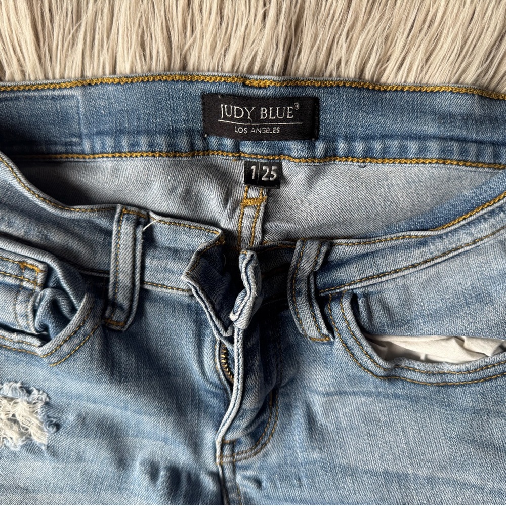 Judy Blue Women's High Rise Light Blue Jeans